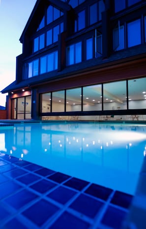 Indoor pool, outdoor pool, open 9:00 AM to 10:00 PM, pool loungers