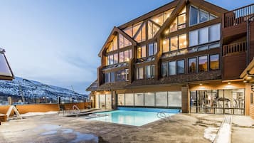 Indoor pool, outdoor pool