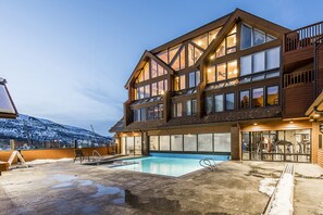 Indoor pool, outdoor pool