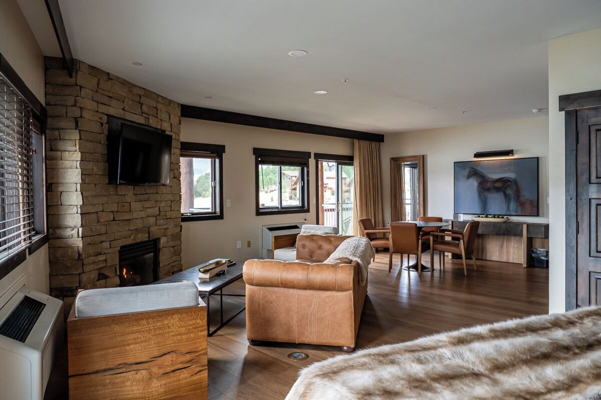 Suite, Fireplace (Hospitality) | Egyptian cotton sheets, premium bedding, down duvets, pillow-top beds