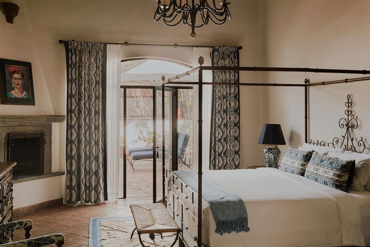 junior suite | 1 bedroom, frette italian sheets, premium bedding, minibar