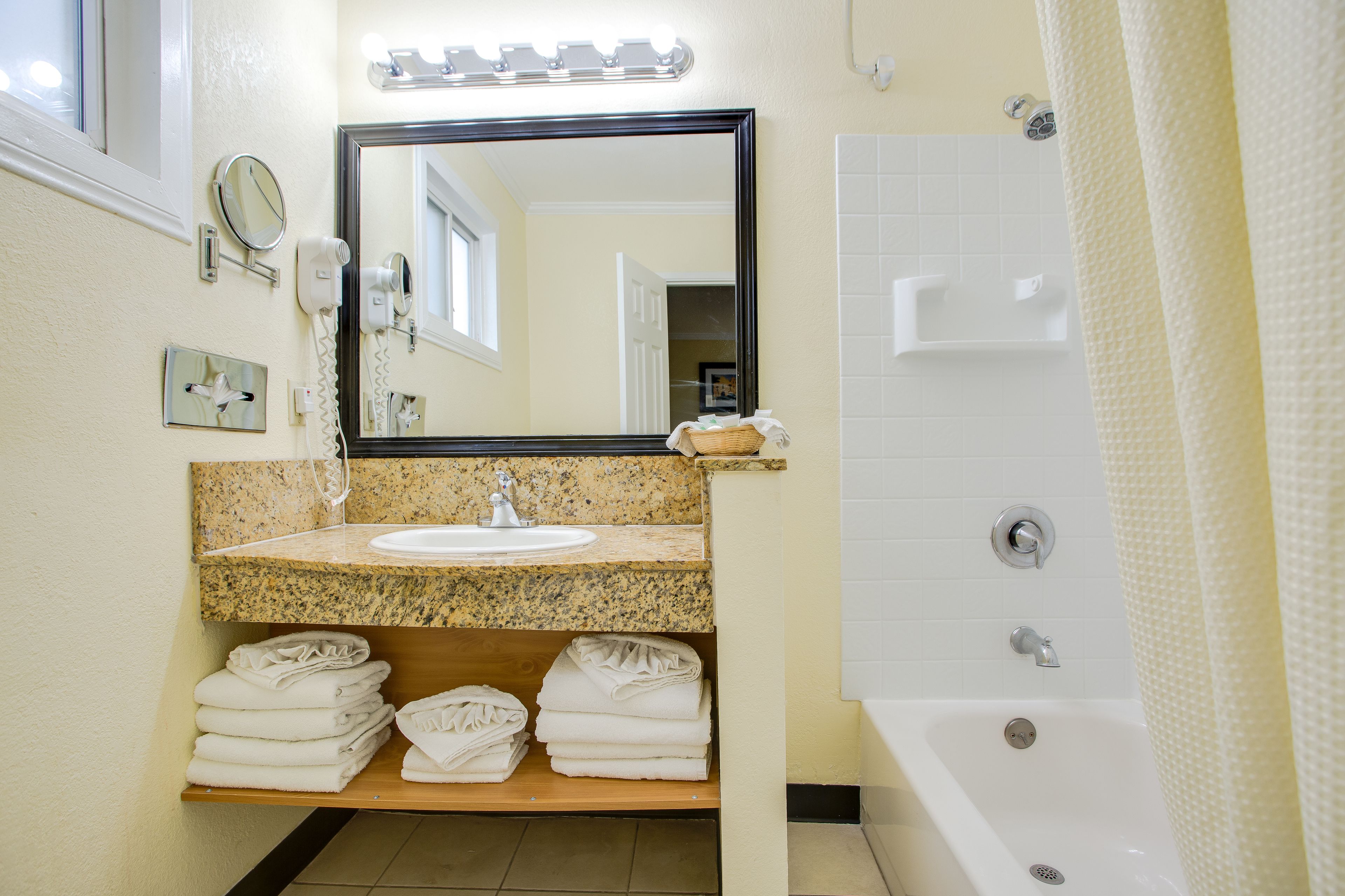 Foto - Best Inn & Suites