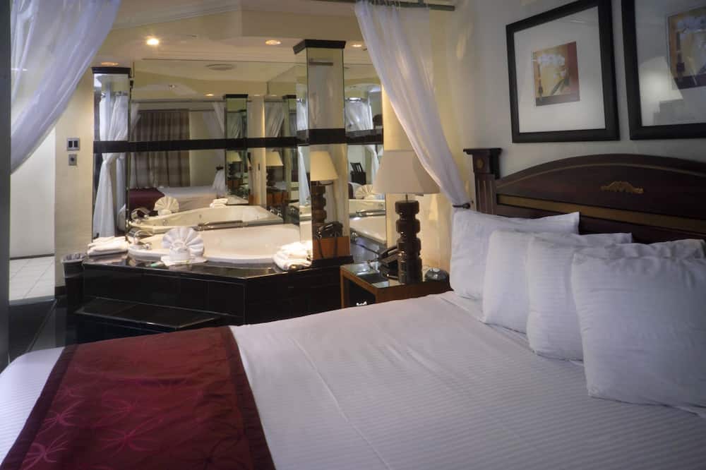 Best Inn & Suites