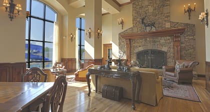 Music Road Resort Hotel and Inn