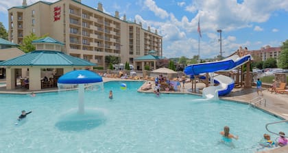 Music Road Resort Hotel and Inn