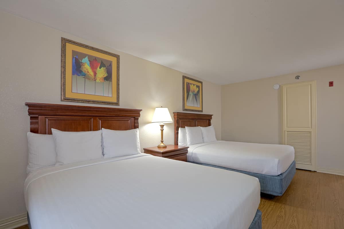 1 bedroom, premium bedding, in-room safe, desk