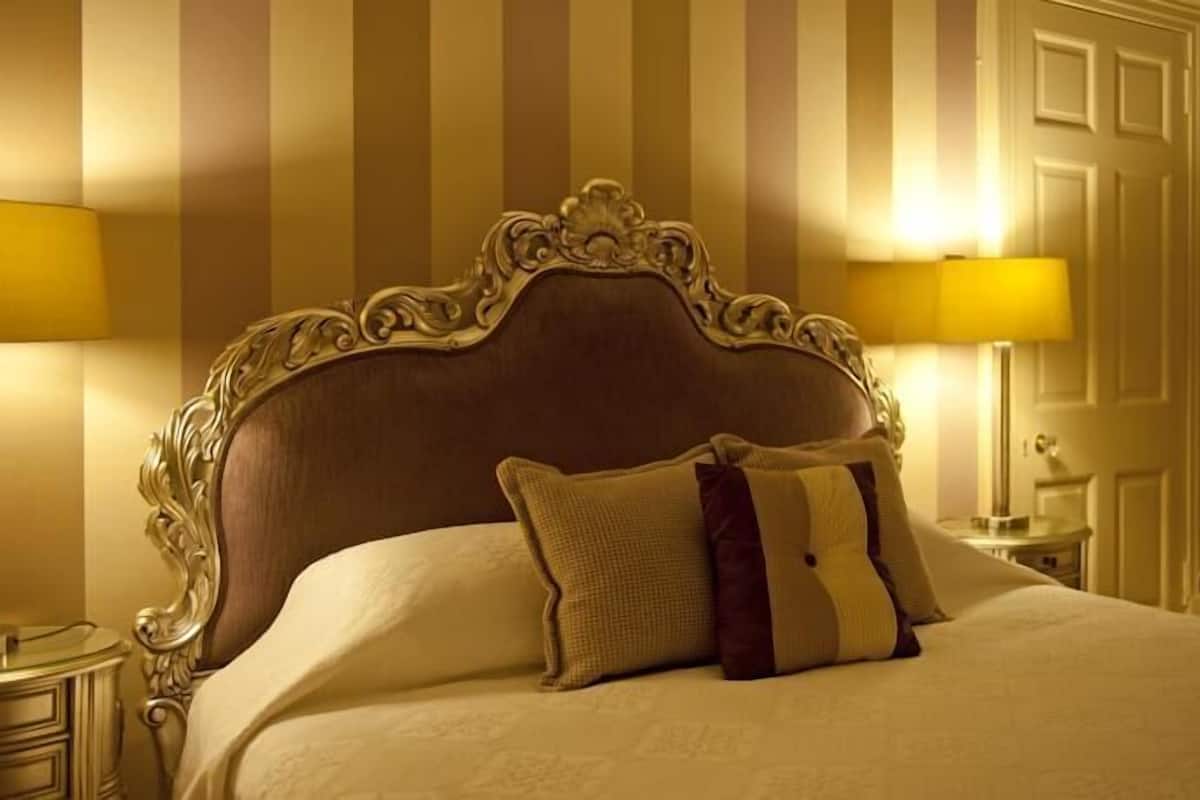 Premium bedding, desk, iron/ironing board (on request), WiFi (free)
