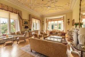 Télévision LCD de 26 pouces avec chaînes numériques, télévision