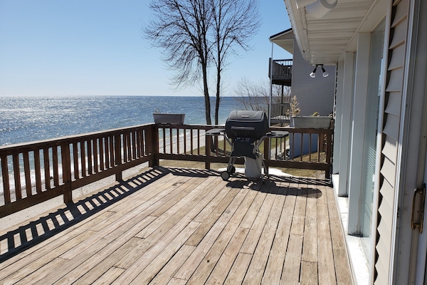 Habitació Deluxe, 2 dormitoris | Planxa i posts de planxar, wifi gratuïta i roba de llit