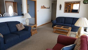Deluxe Lake Side Condo, Private Patio | Iron/ironing board, free WiFi, bed sheets