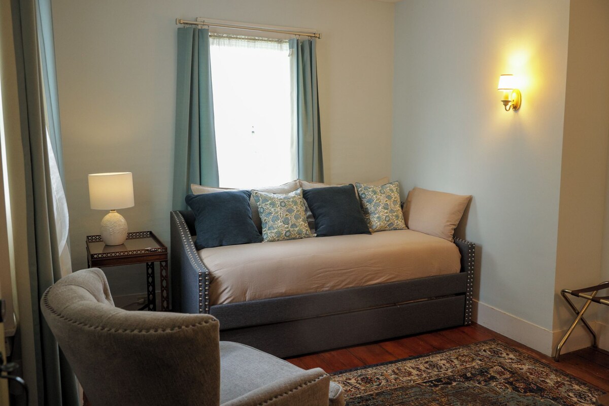 Suite Deluxe, 2 chambres | Literie de qualité, accès au Wi-Fi (inclus), décor unique