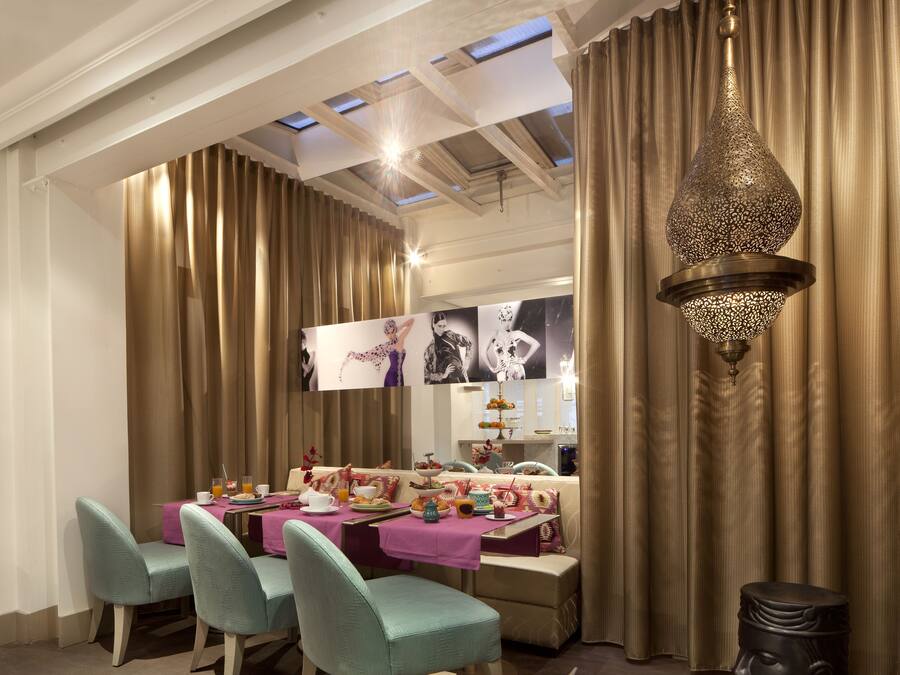Lobby-Lounge