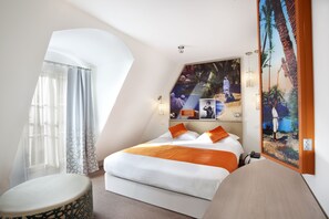 Superior Double Room, City View | Premium bedding, minibar, in-room safe, individually decorated - Hotel Mayet (Paris)