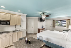 Deluxe Suite, 1 King Bed with Sofa bed (Efficiency) | In-room safe, blackout drapes, iron/ironing board