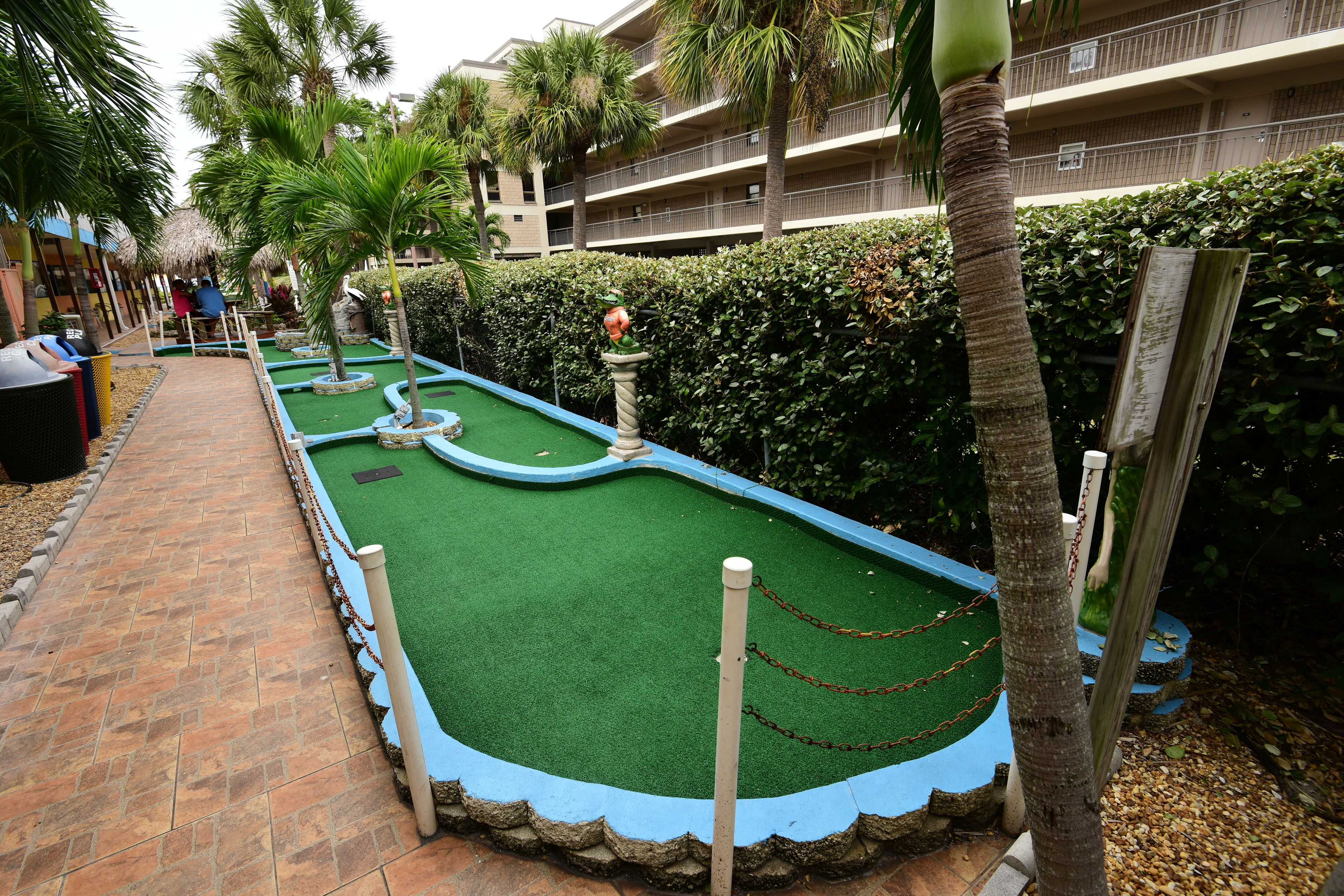 mini-golf