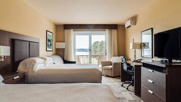 Ocean View, Two Queens, Junior Suite Balcony | 1 Schlafzimmer, Schreibtisch, laptopgeeigneter Arbeitsplatz