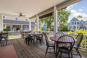 Restaurant - Artists Colony Inn (Nashville)