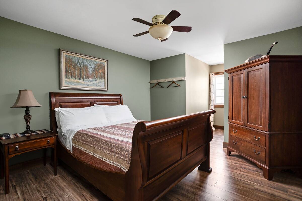 Suite, 1 Queen Bed