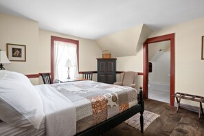 Grand Room, 1 Queen Bed with Twin Bed | 1 bedroom, iron/ironing board, free WiFi, bed sheets