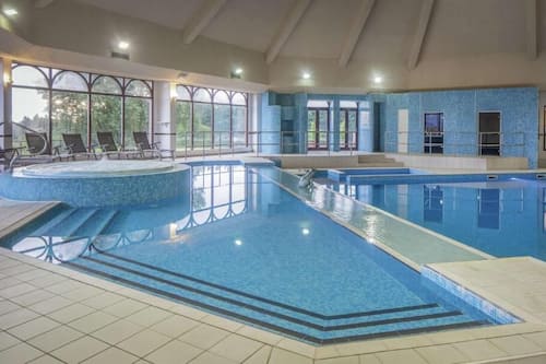Piscine couverte