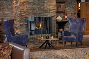 Bar (on property) - Glasgow Westerwood Spa & Golf Resort (Glasgow)