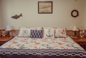 Standard Suite, 1 Bedroom, Partial Ocean View | 1 bedroom, individually decorated, individually furnished, free WiFi