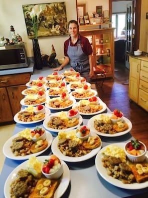 Restaurant - Meadow Creek Mountain Lodge and Event Center (Pine)