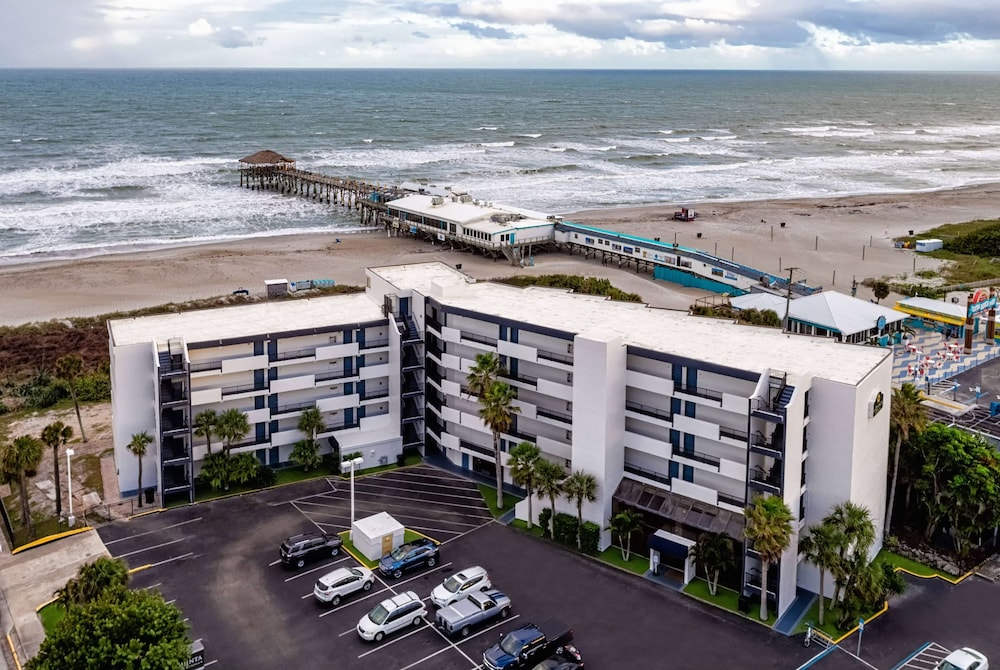 8 Best Hotels With Oceanfront Balcony In Cocoa Beach, Trip101