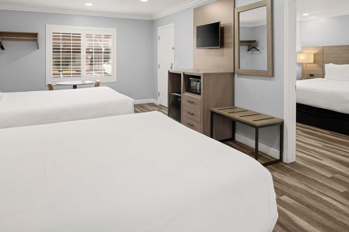 クラシック スイート 2 ベッドルーム | 高級寝具、低反発ベッド、遮光カーテン、防音設備