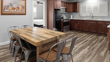 Family Suite, 2 Bedrooms, Kitchen | Premium bedding, memory foam beds, blackout drapes, soundproofing