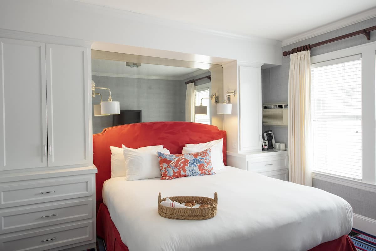 Room, 1 King Bed (Riverhouse) | Premium bedding, down comforters, individually decorated