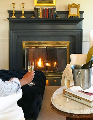 Thompson Suite with Fireplace | Living area | 32-inch flat-screen TV with cable channels, TV