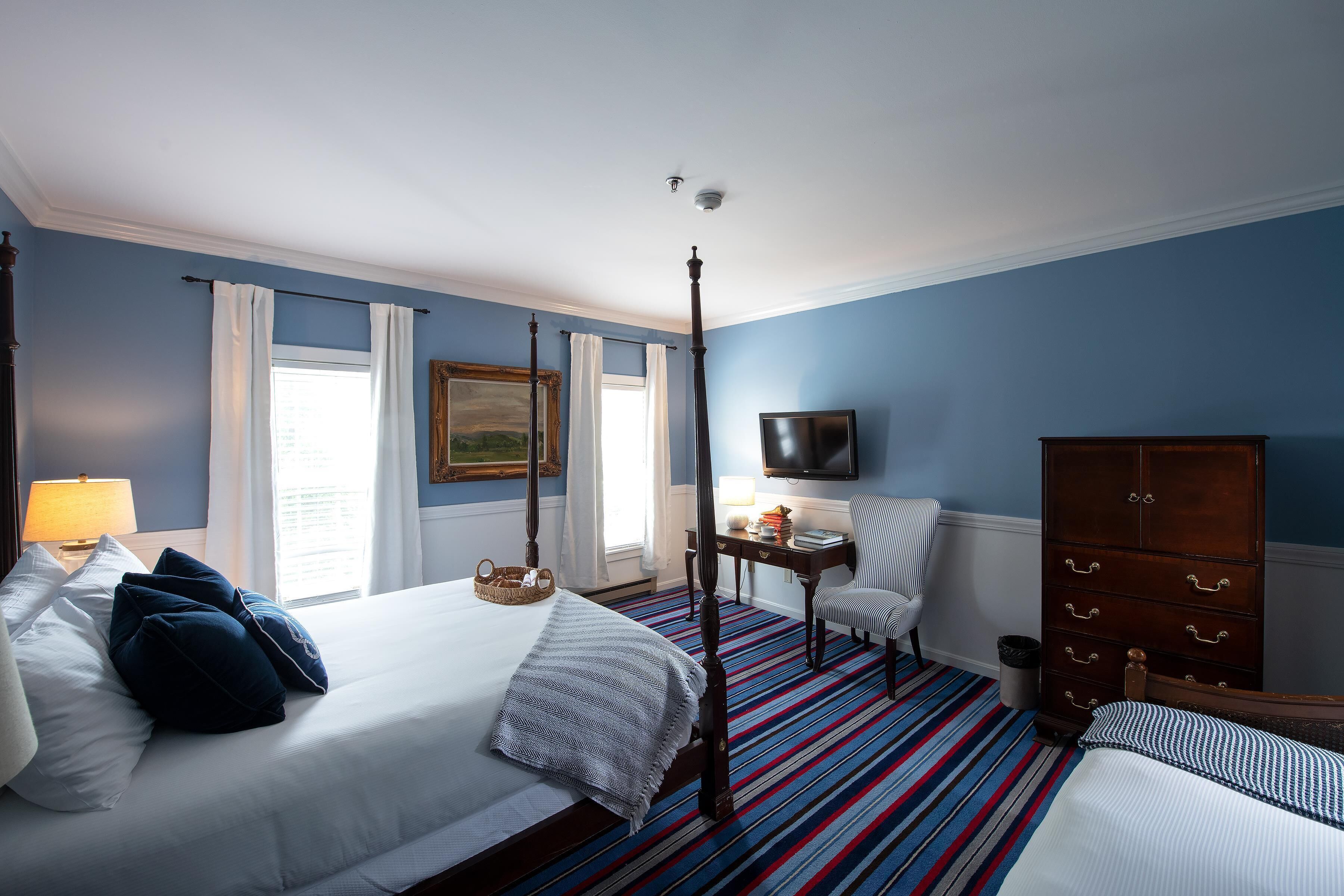 Room (Dock Square Queen)