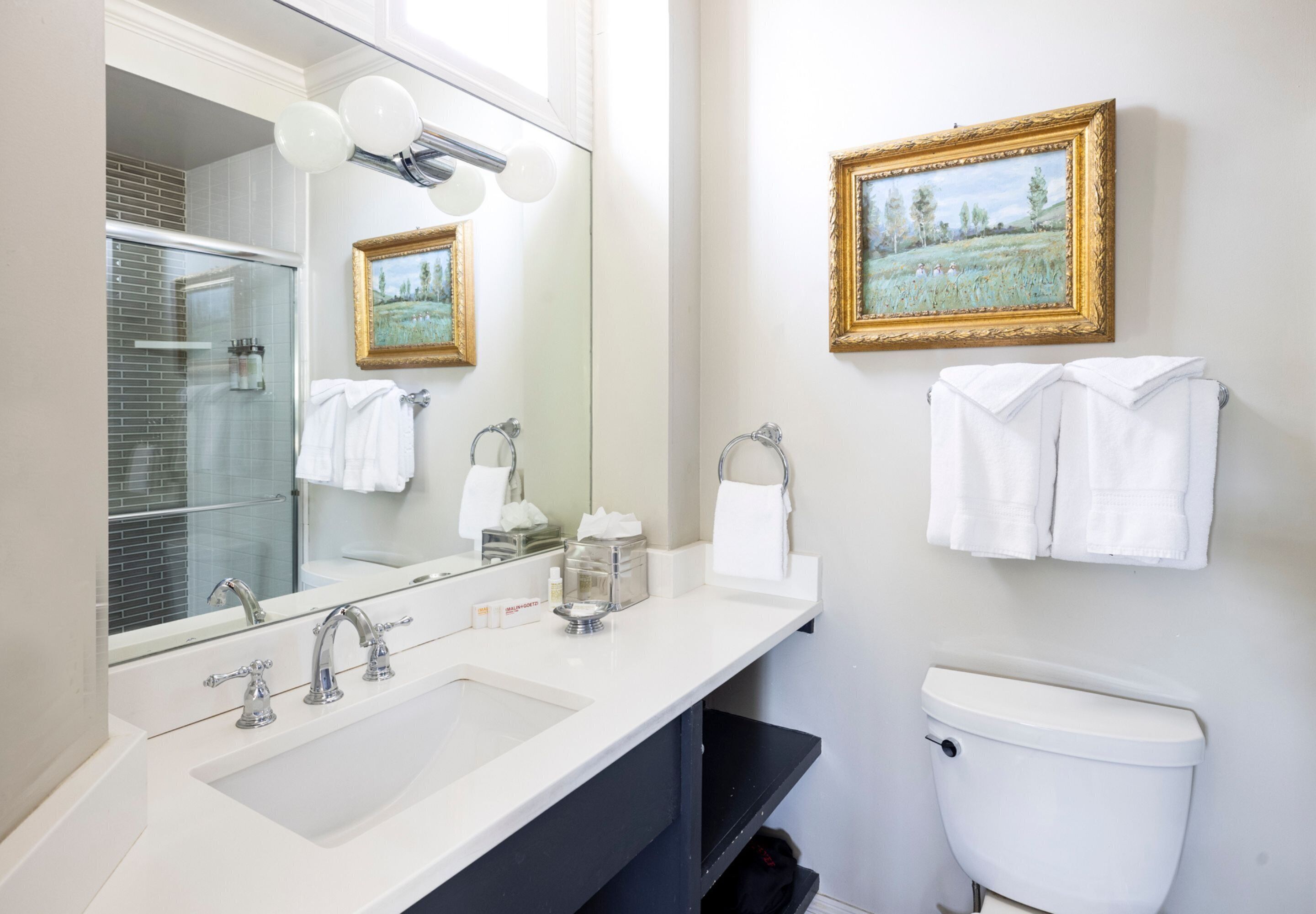 room (thompson suite with fireplace) | bathroom | shower, free toiletries, hair dryer, towels