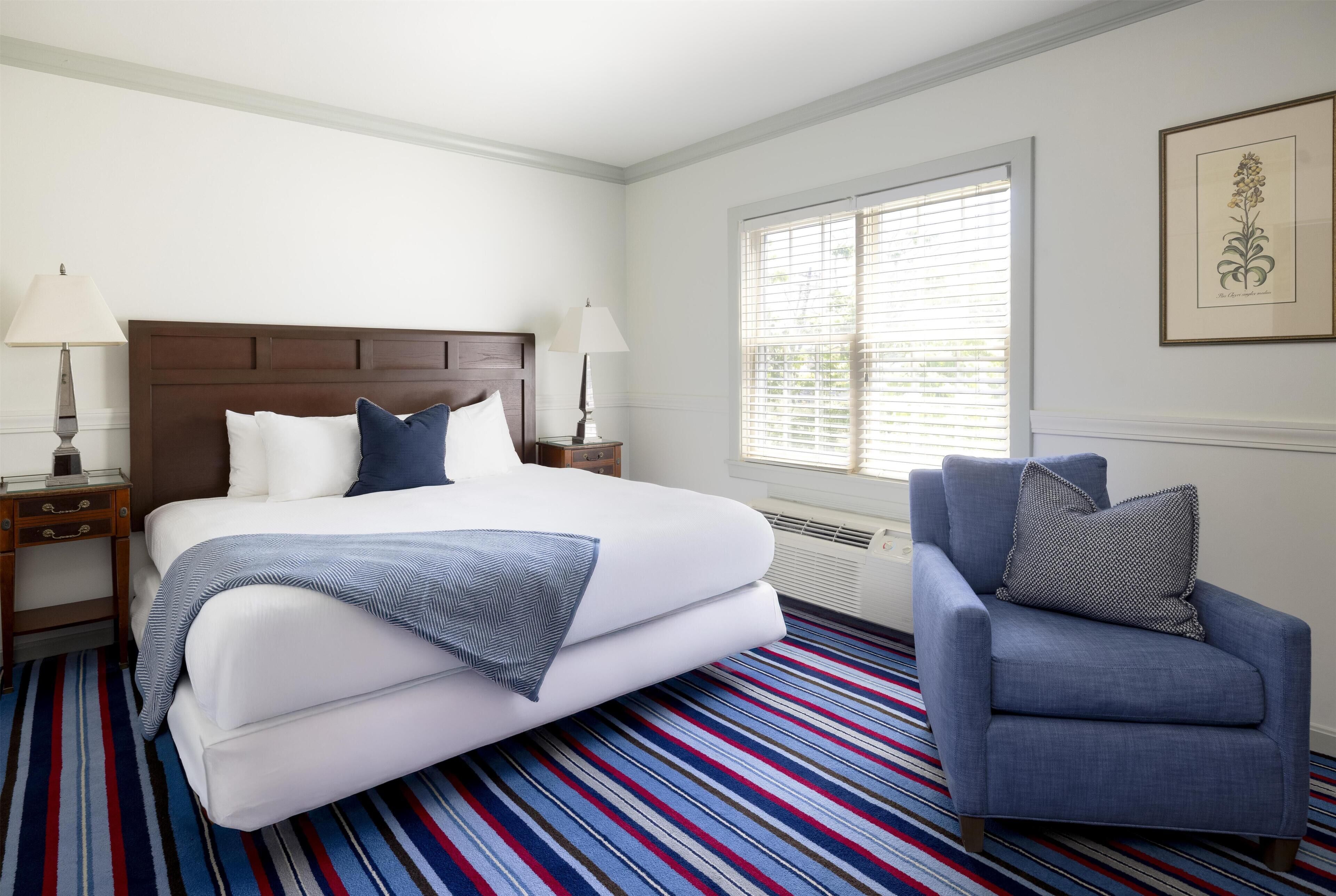 Room, Fireplace (Dock Square King )