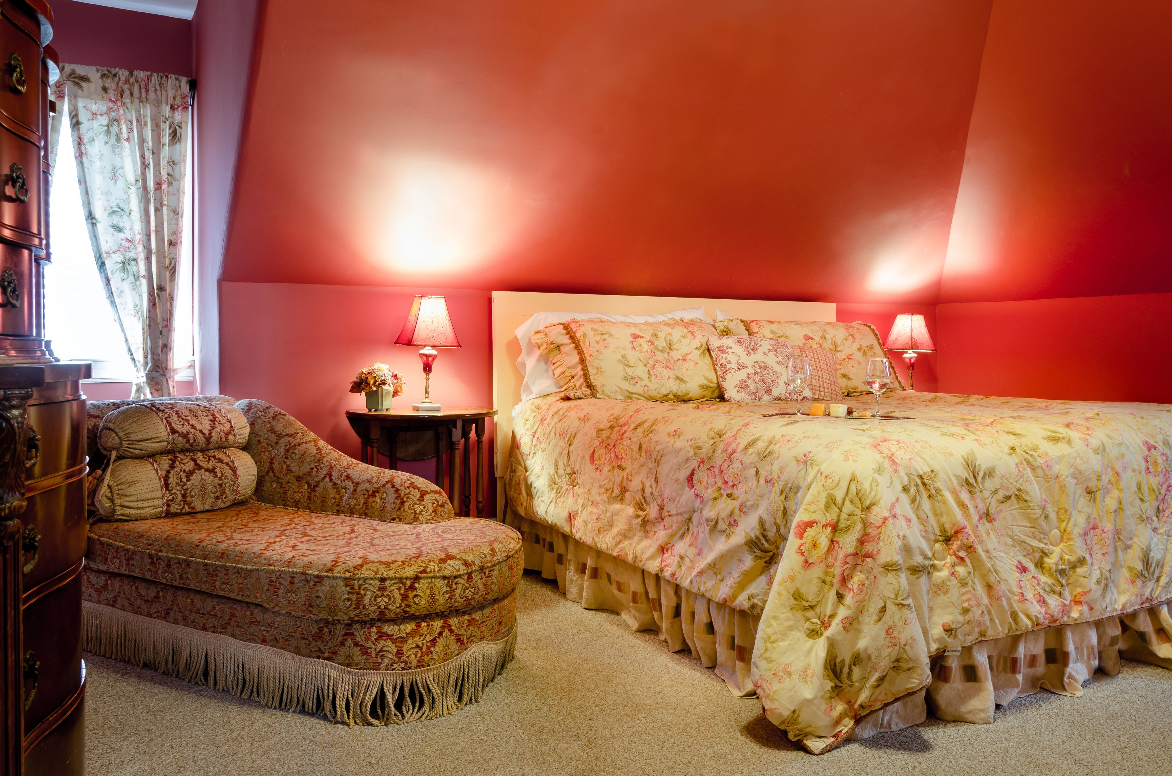 Photo - Carisbrooke Inn