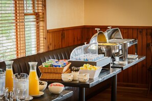 Daily buffet breakfast (USD 10 per person)