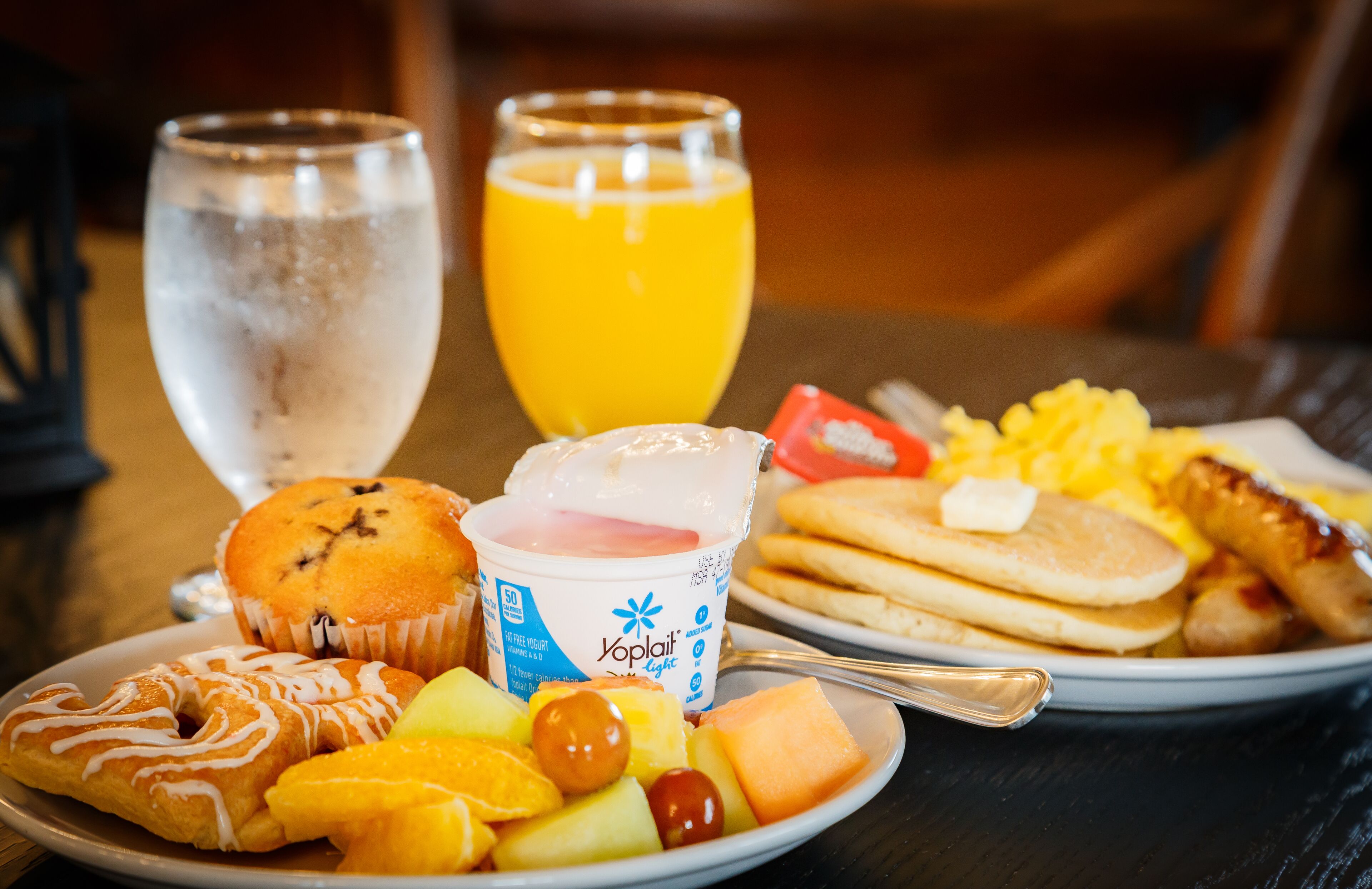 daily buffet breakfast (usd 10 per person)