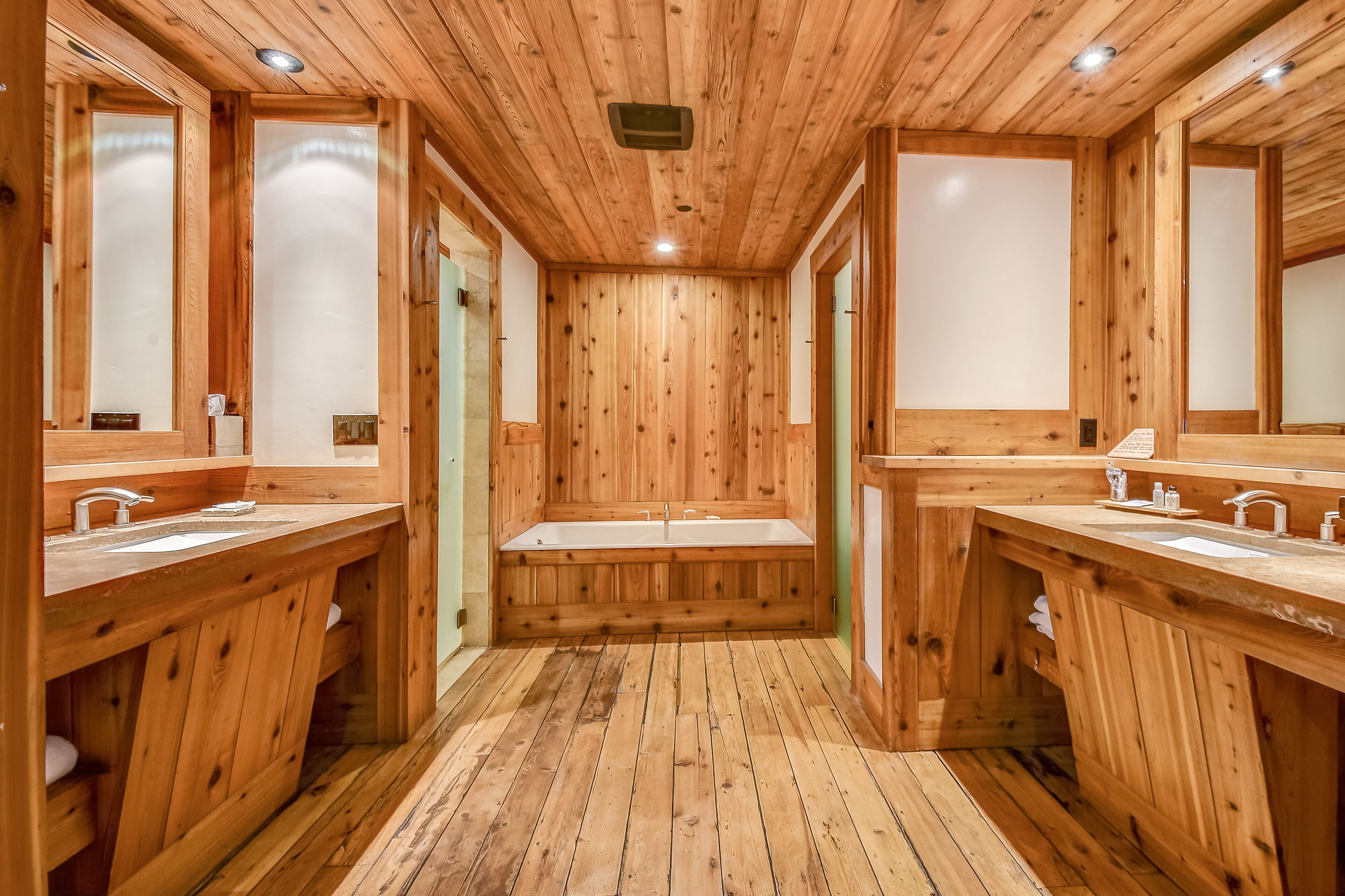 luxury room, 1 king bed (pondside) | bathroom | free toiletries, hair dryer, towels