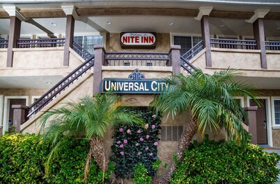 Nite Inn - Walking Distance to Universal Studios Hollywood