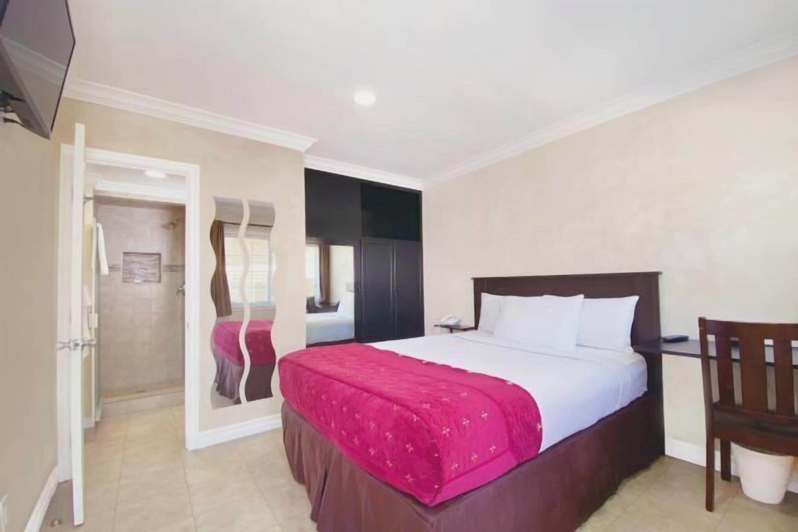 Ropa de cama de alta calidad y escritorio 