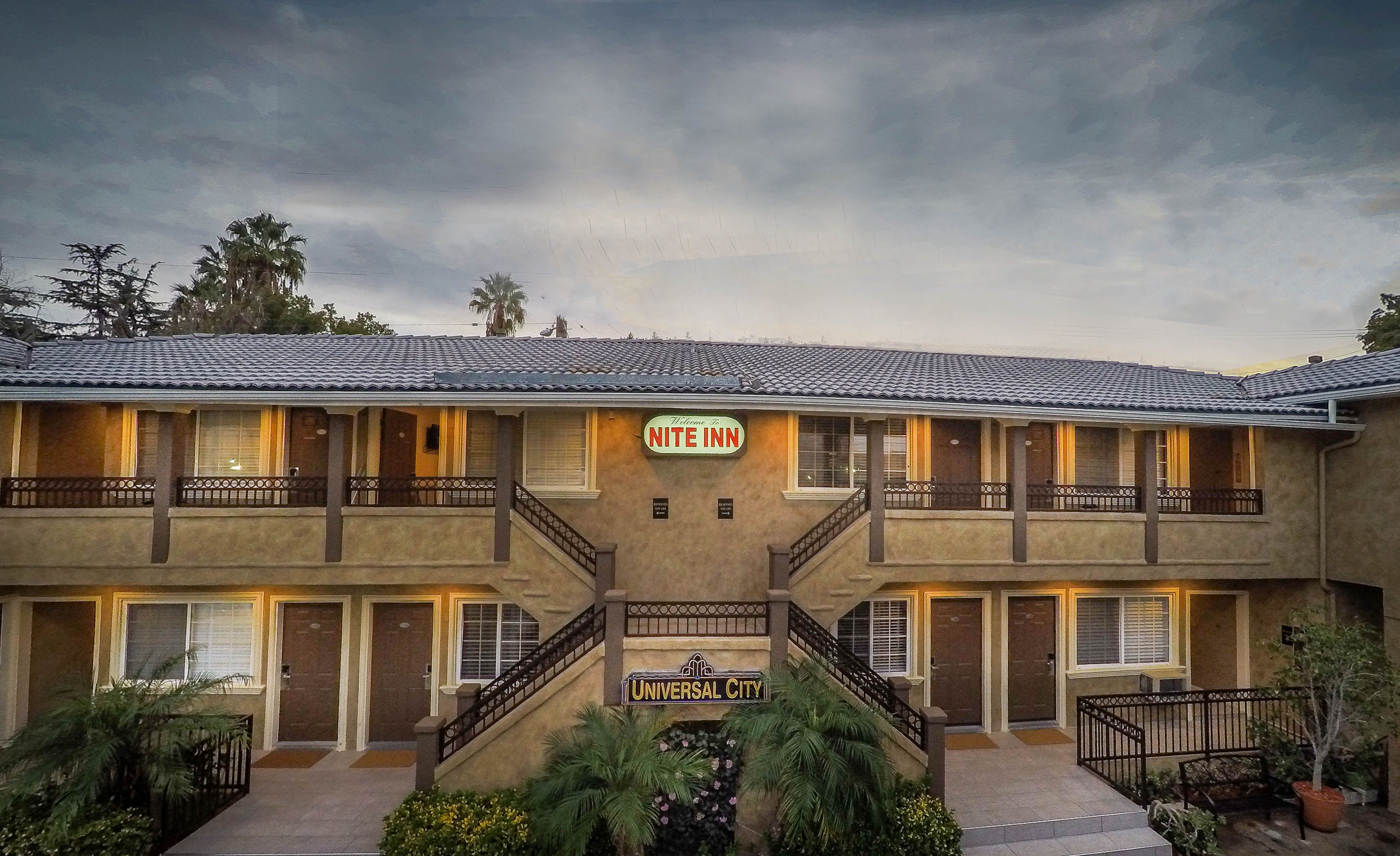 Photo - Nite Inn at Universal City - Walking Distance to Universal Studios Hollywood