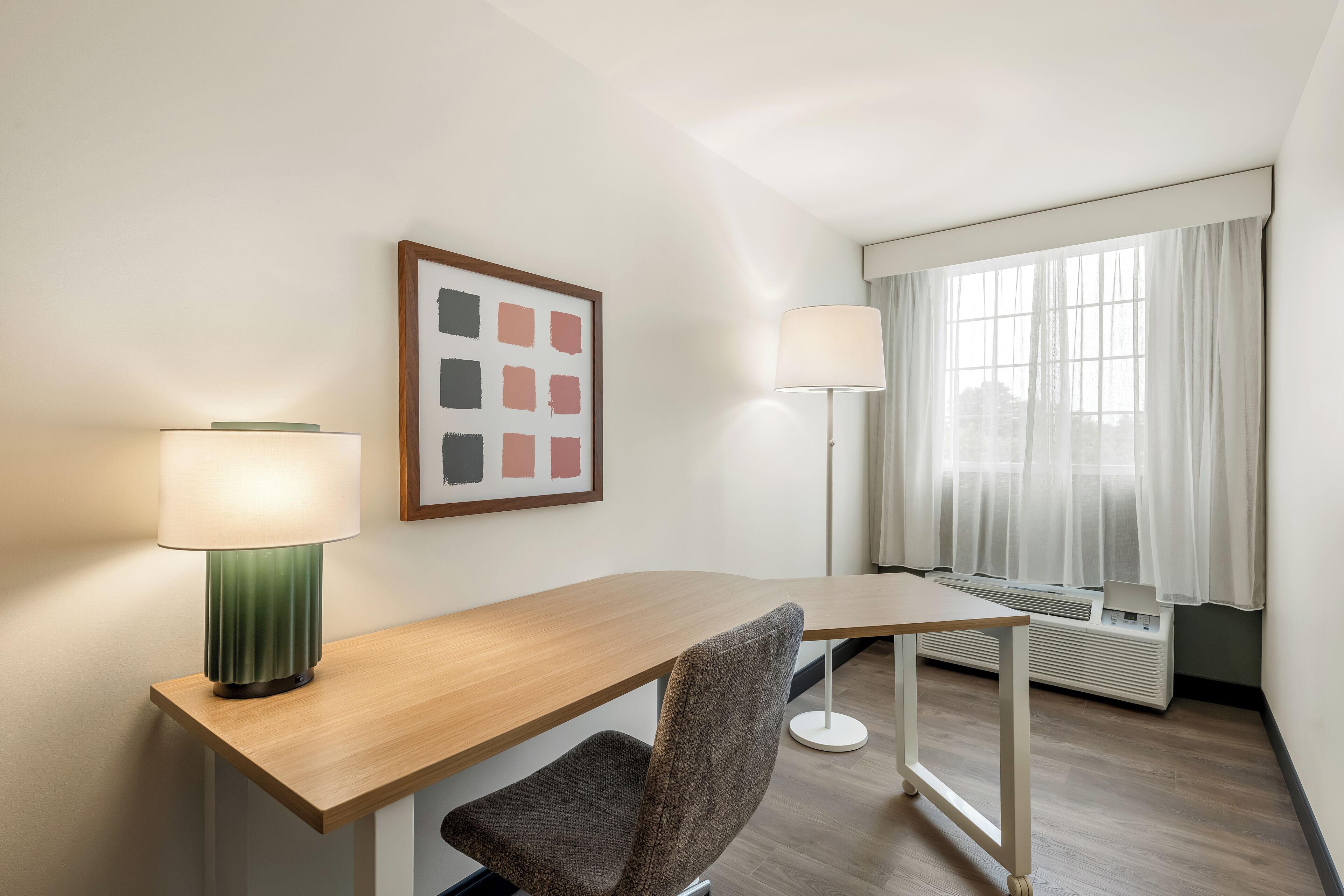 Chambre, plusieurs lits | Wi-Fi gratuit, réveils, draps fournis