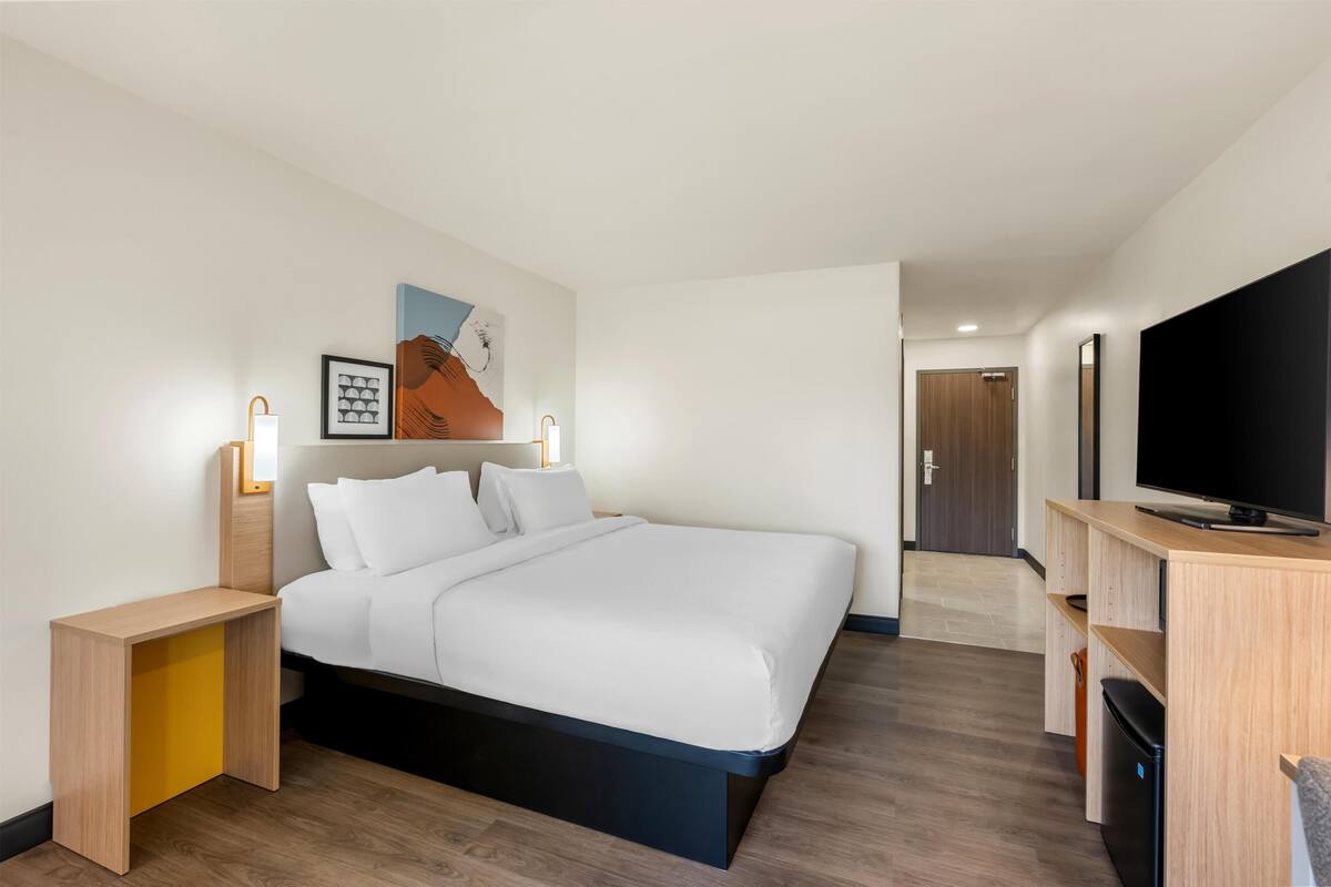 Wifi gratis, despertador y ropa de cama 