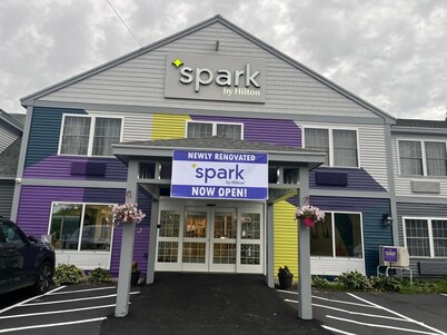 Spark by Hilton Freeport