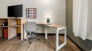 Habitación, 1 cama de matrimonio grande | Wifi gratis, despertador, ropa de cama