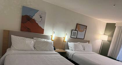 Spark by Hilton Freeport