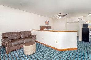 Rom – superior | Wi-fi (inkludert), sengetøy og vekkerklokke