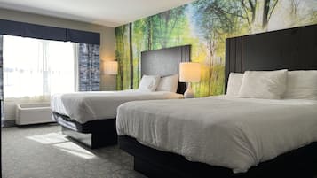 Deluxe tweepersoonskamer, 2 queensize bedden (2 Queen) | Gratis wifi, beddengoed, een wekker