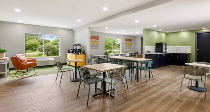 Spark by Hilton Freeport